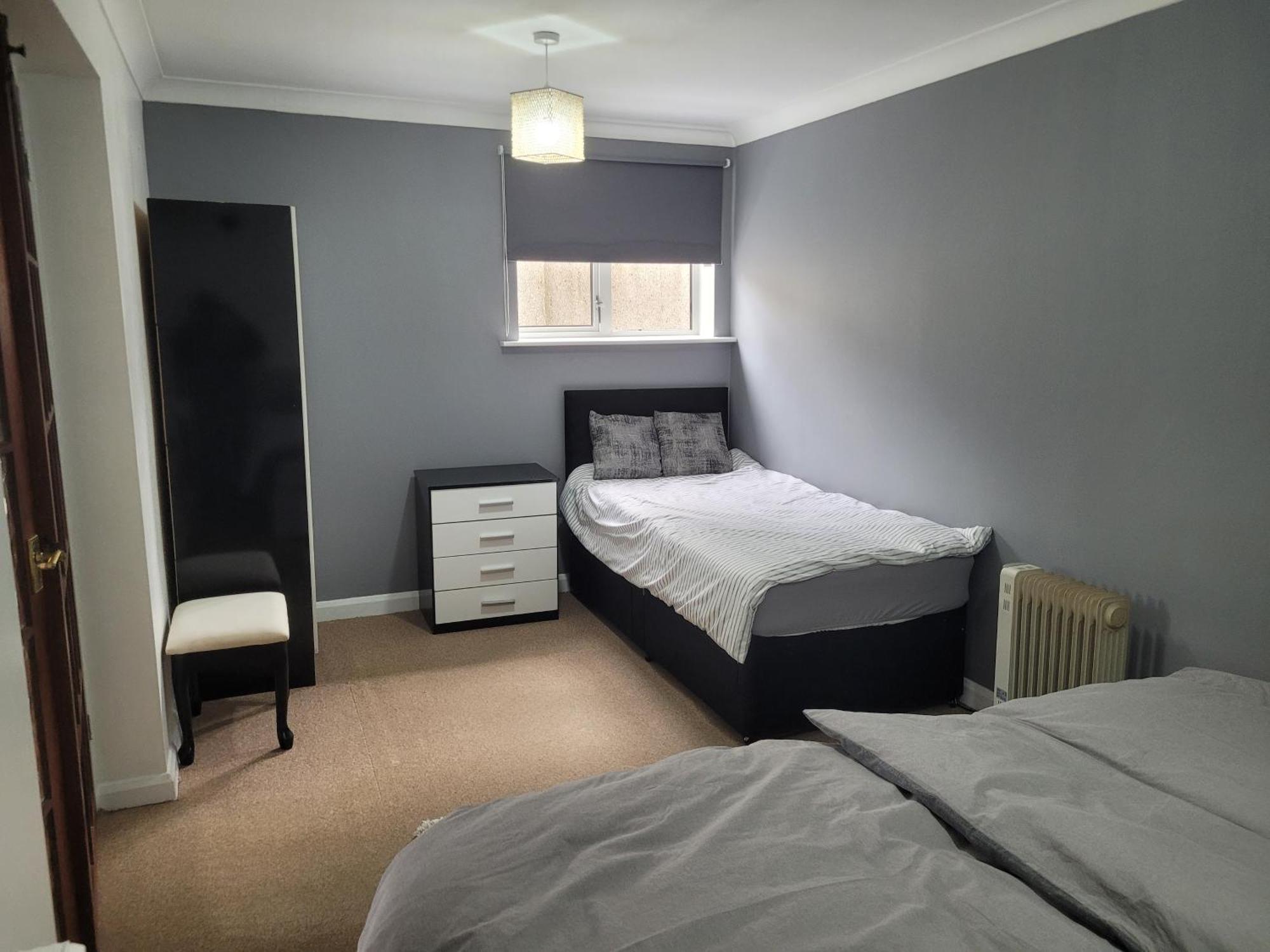 Modern Apartment In Luton Лутон Экстерьер фото